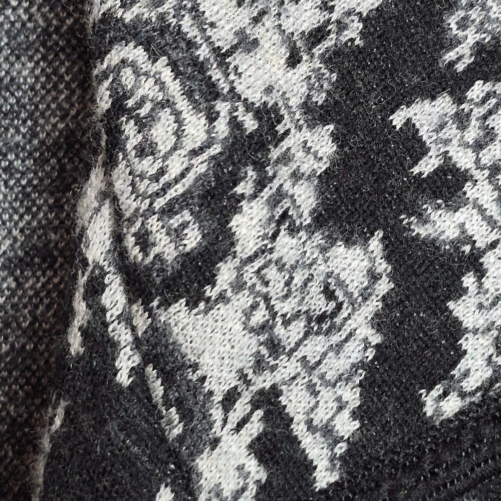 Cambridge Dry Goods 100% Wool Paisley Floral Long Cardigan Sweater Duster M Cozy - Picture 10 of 10